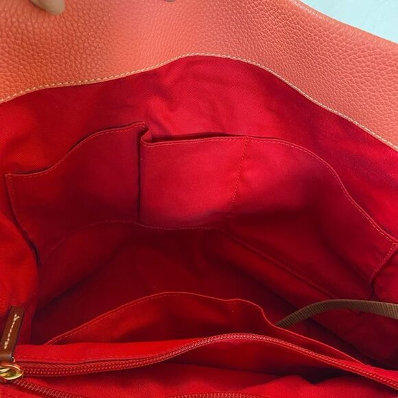 Dooney & Bourke hobo bag Tangerine cream colored Pebble Leather Logo - Picture 9 of 10